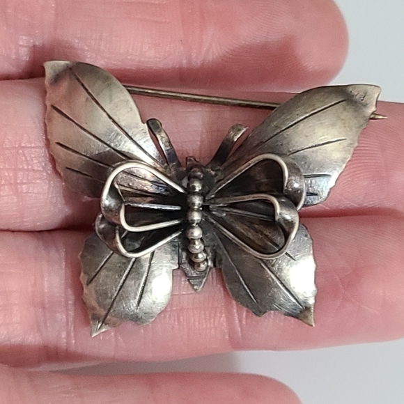 Vintage Hobe Sterling Silver Butterfly Brooch 3D 925 7g RARE estate Vtg - Picture 2 of 6
